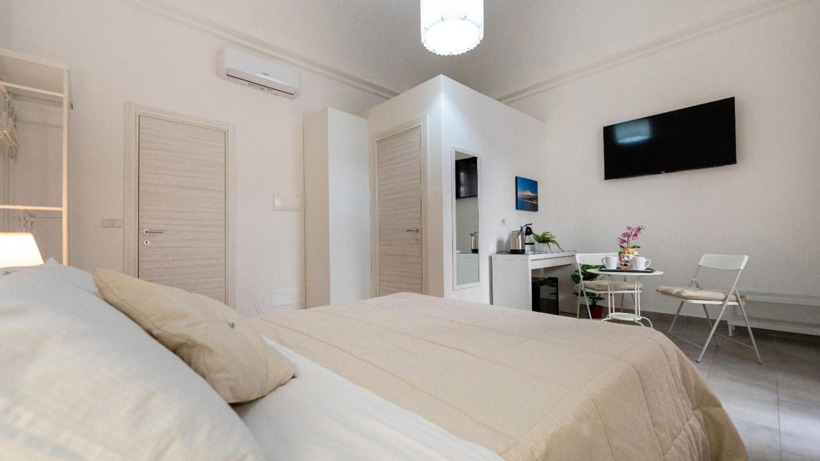 Duomo Luxury Suite Catania Bagian luar foto