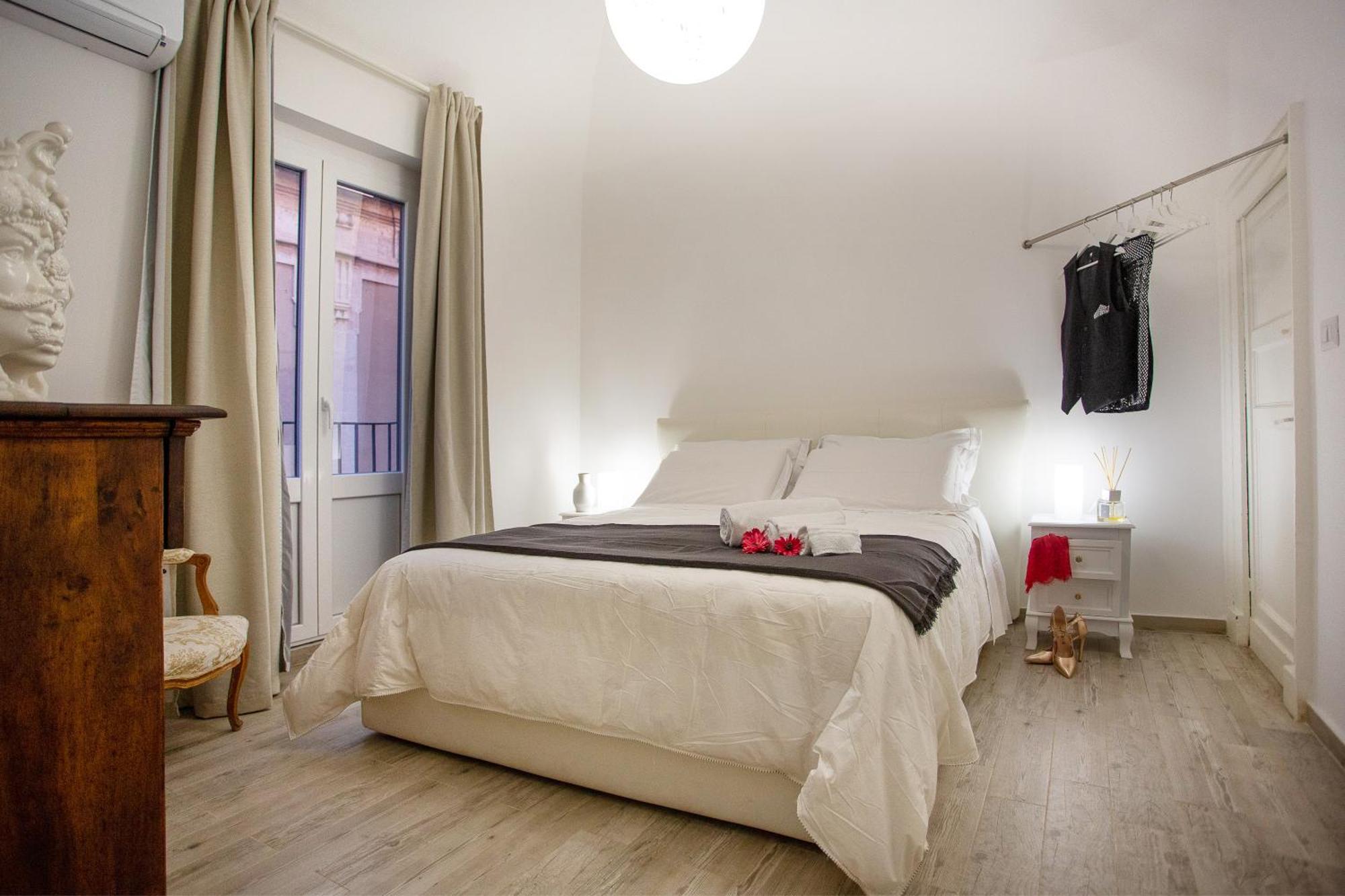Duomo Luxury Suite Catania Bagian luar foto