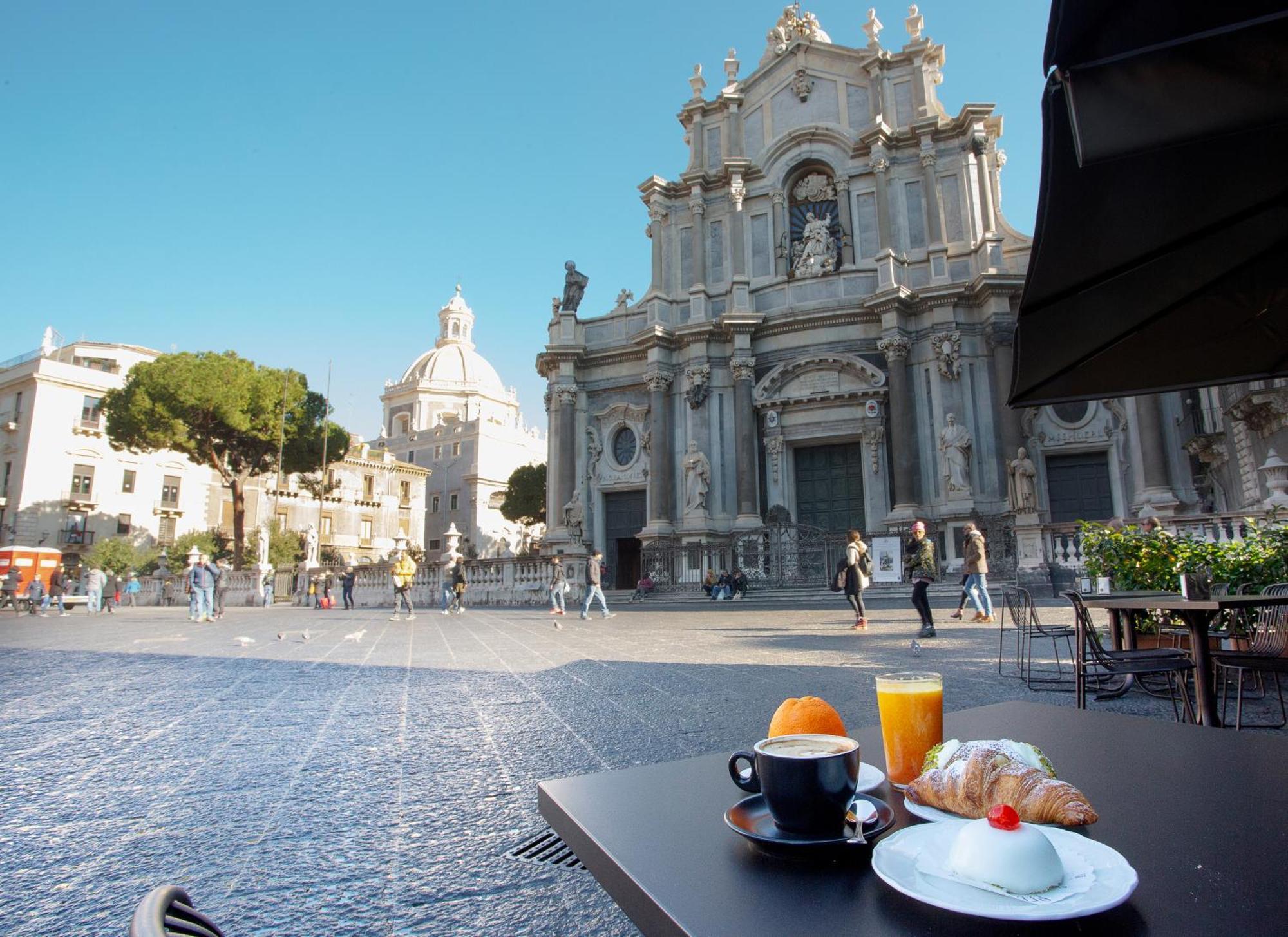 Duomo Luxury Suite Catania Bagian luar foto